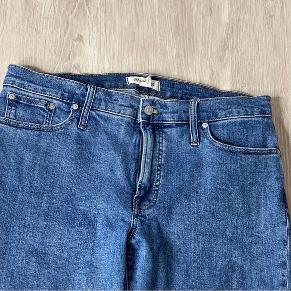 Madewell Mid-Rise Perfect Vintage Jean in Knowland Wash, Size 31 - Picture 4 of 5